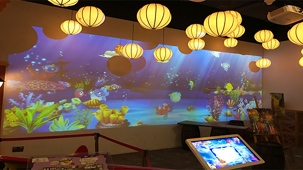 中南城互動(dòng)涂鴉飛屏系統(tǒng)