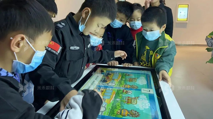 青少年法制教育基地多媒體應(yīng)用