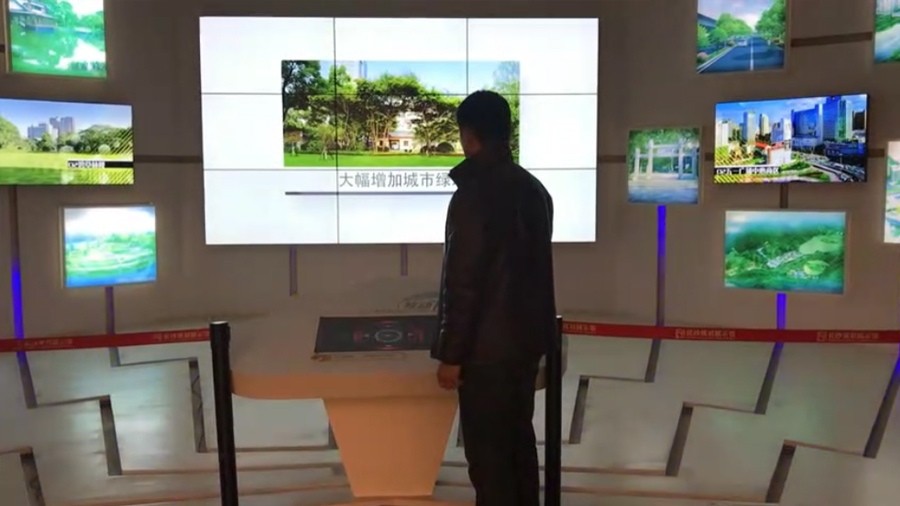 多屏聯(lián)動展示系統(tǒng)互動飛屏應用場景